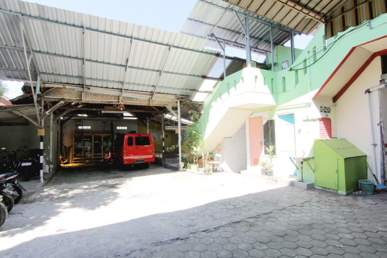 Tiga Dua Homestay Yogyakarta Eksteriør billede
