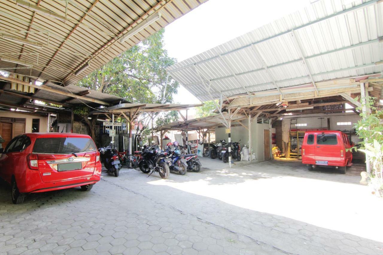 Tiga Dua Homestay Yogyakarta Eksteriør billede